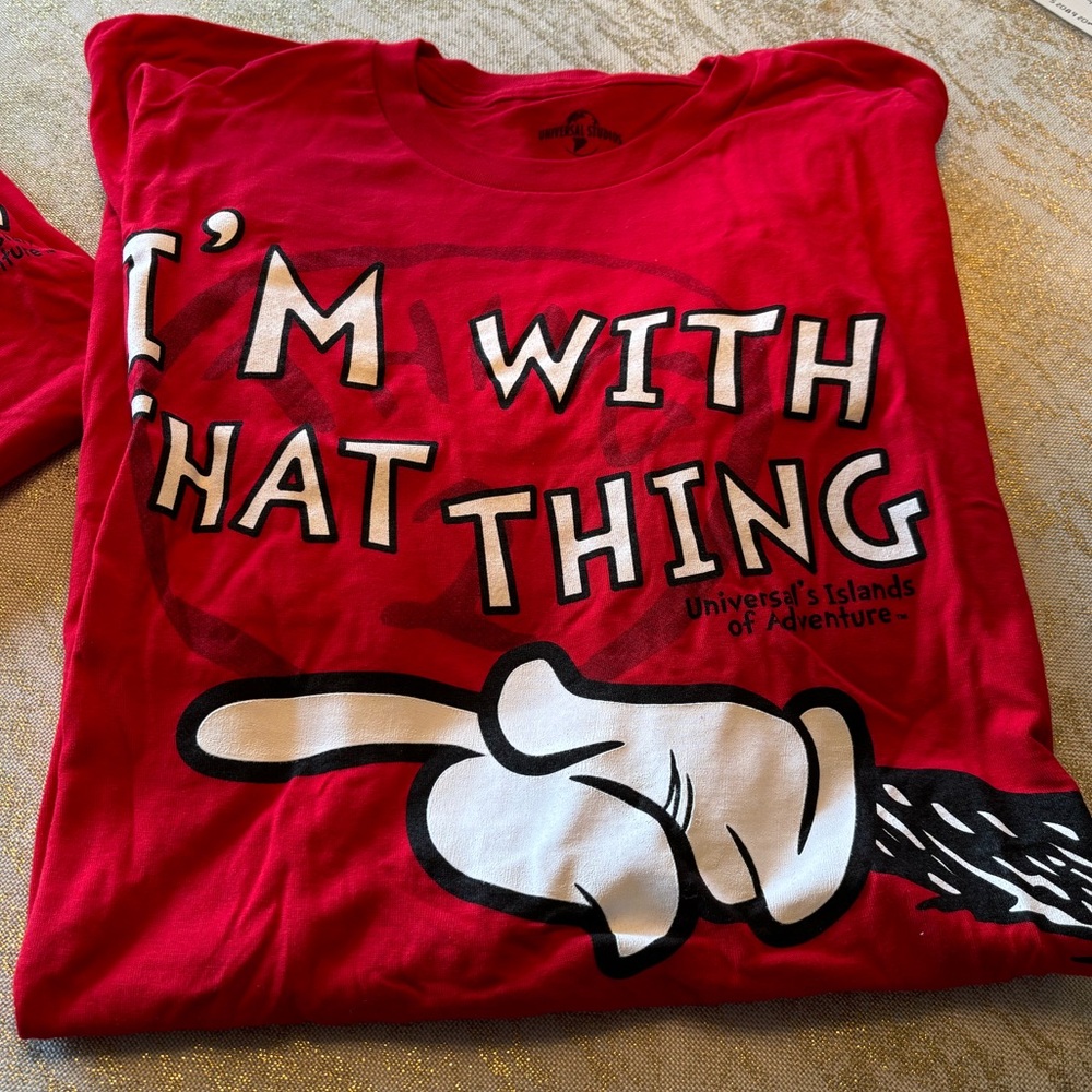 NWT Universal Studio Orlando Thing 1 and 2 Tshirt Red. Size XXL. Seuss Character
